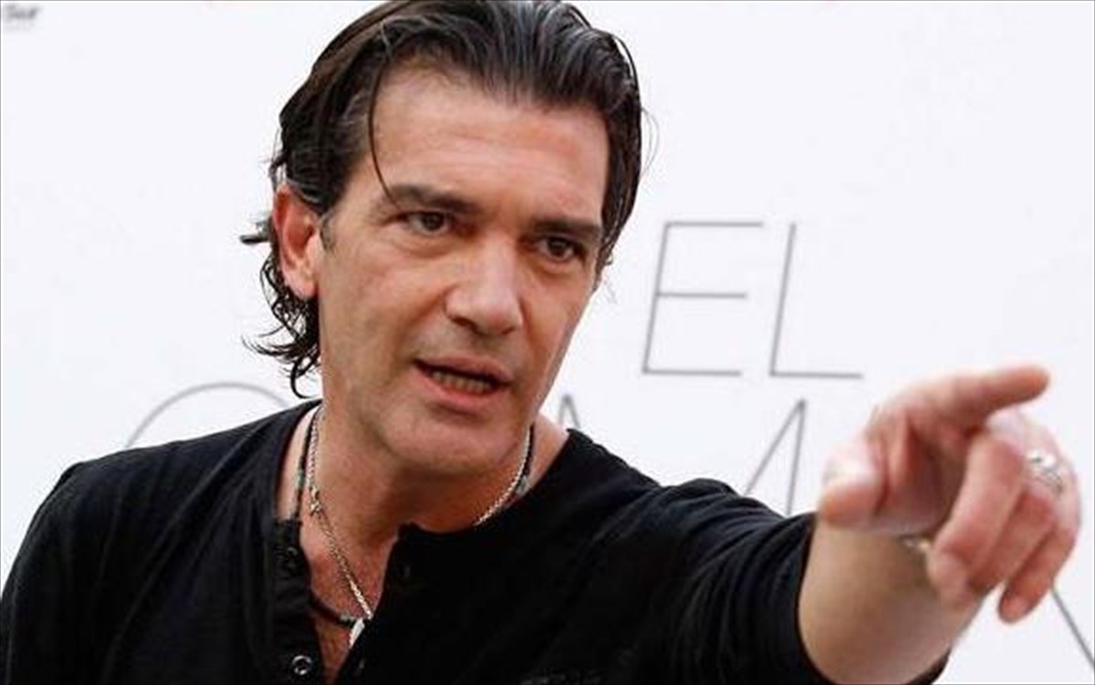 Θεσσαλονίκη – Αντόνιο Μπαντέρας: Με «δόλωμα» την ταινία του κλέβουν iban και ΑΦΜ υποψήφιων κομπάρσων