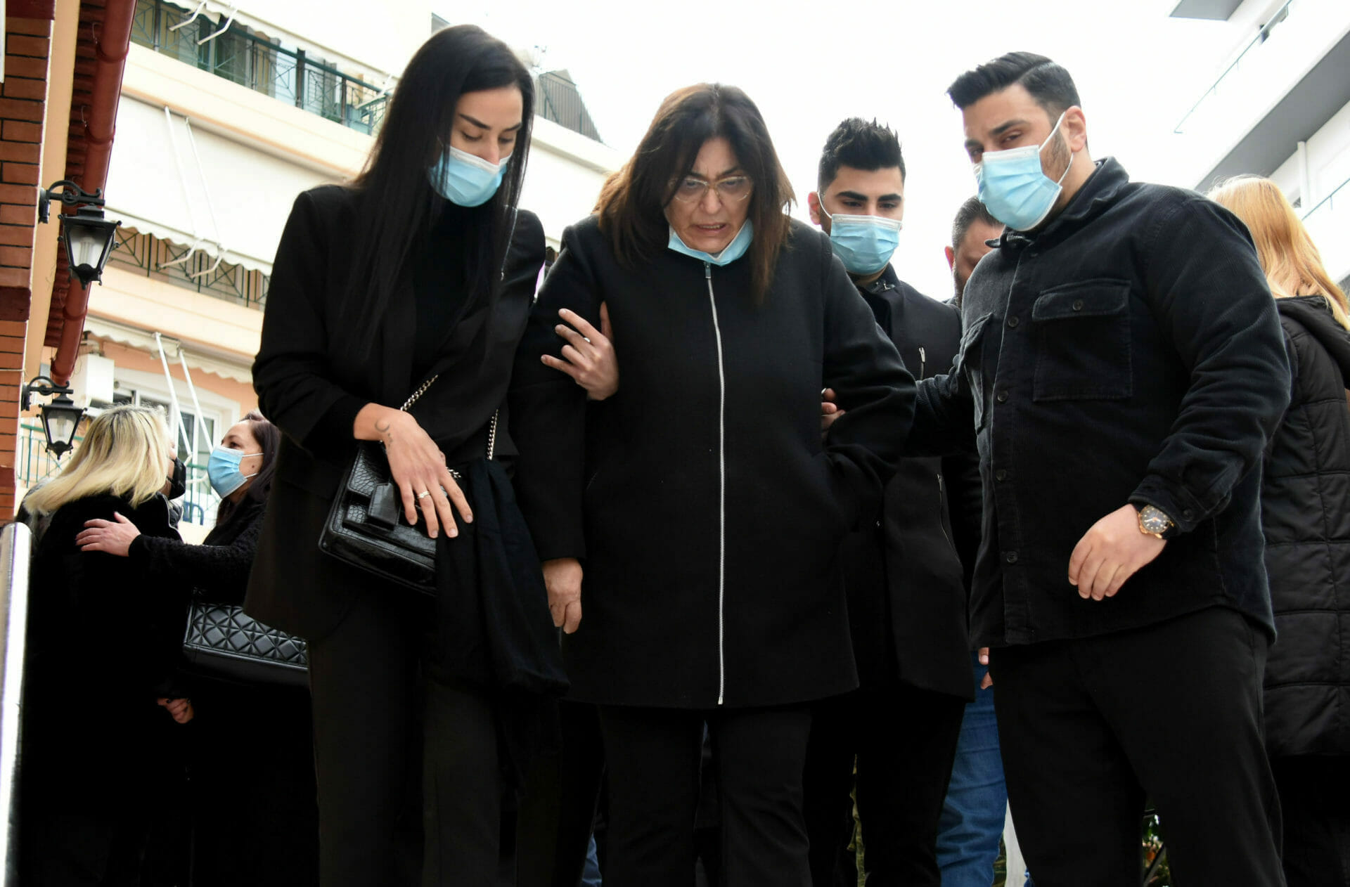 Σταύρος Παντελίδης: Θλίψη στην κηδεία του πατέρα του Παντελή Παντελίδη